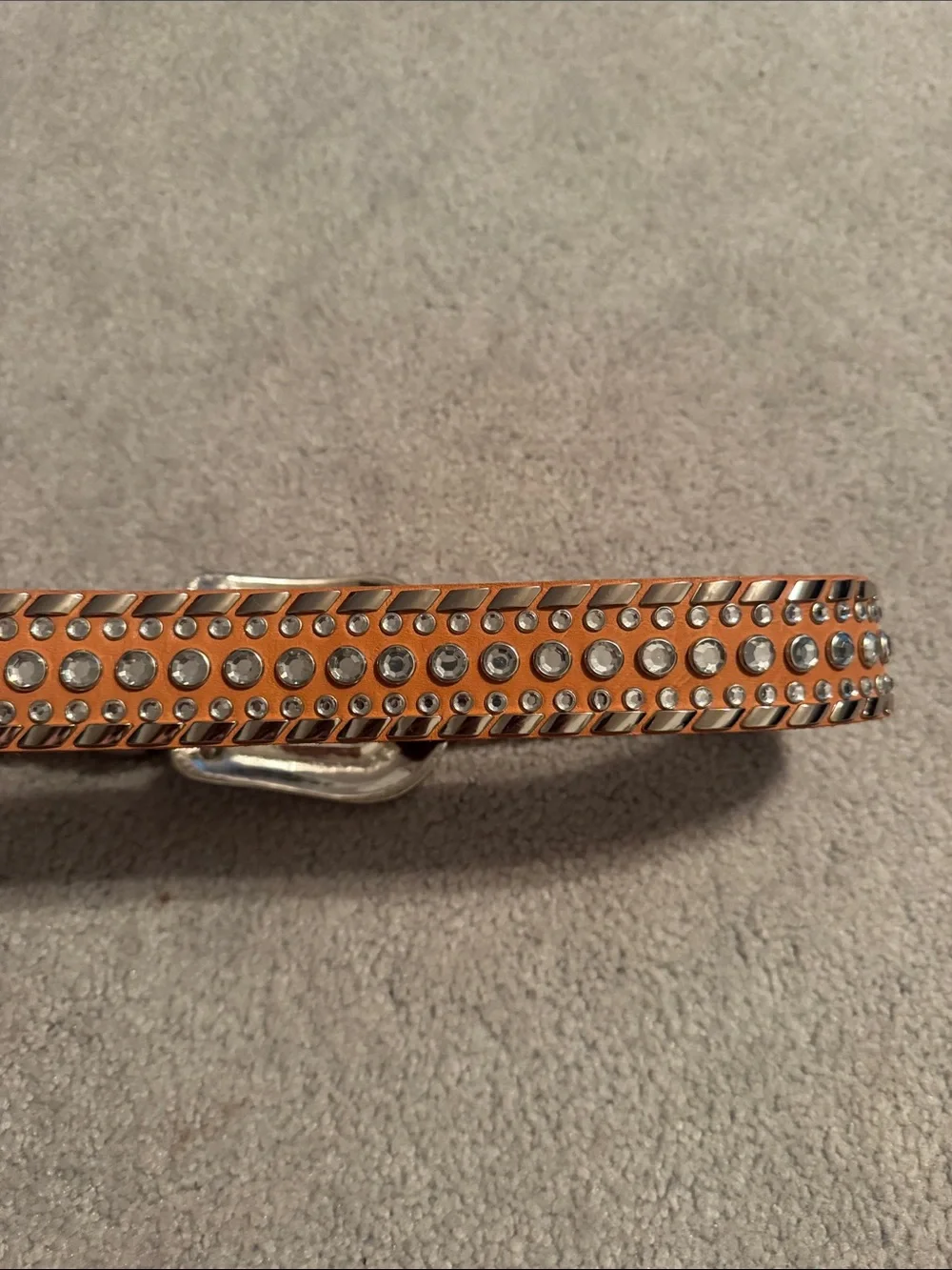 Western-Style Bling Tan Belt with Ornate Silver Buckle Med